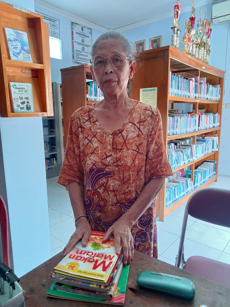 Catatan Pejuang Literasi Hargorejo : Membaca Menembus Batas Usia